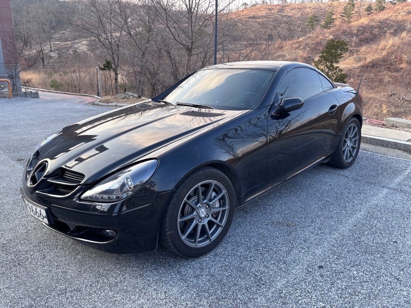 Mercedes-Benz SLK-Class