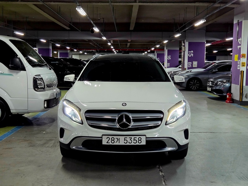 Mercedes-Benz GLA-Class