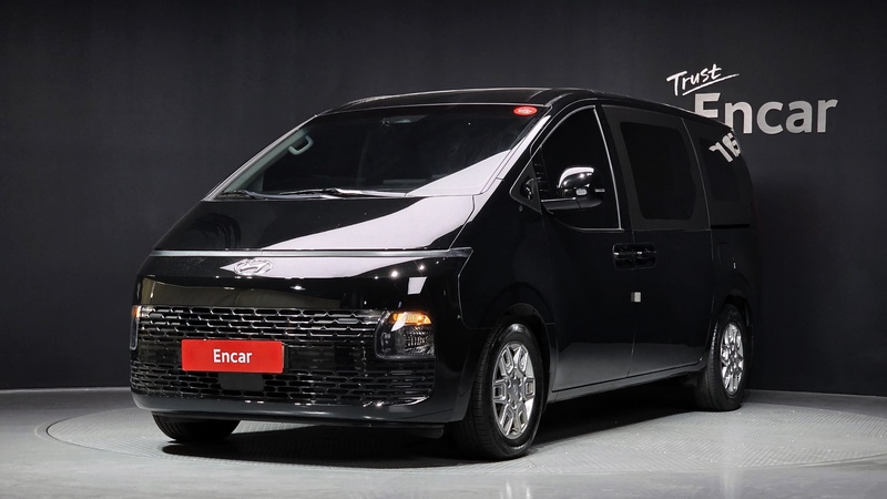 Hyundai Staria