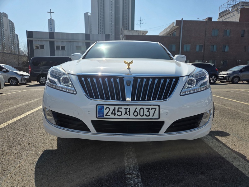 Hyundai Equus