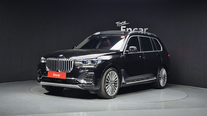 BMW X7 2021