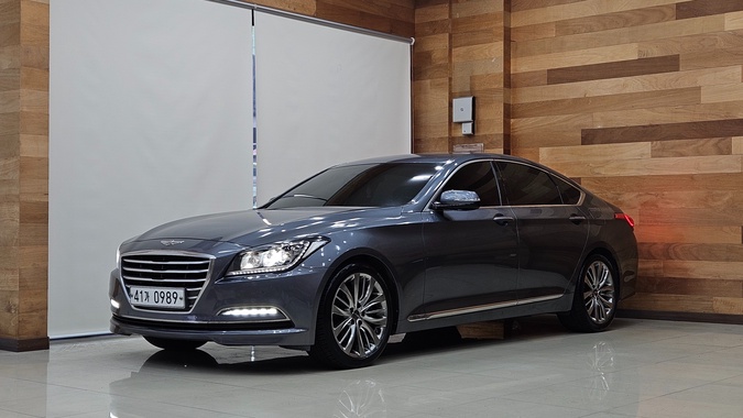 Hyundai Genesis 2015