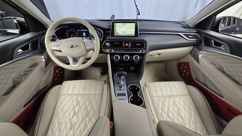 Genesis G70