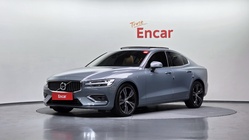 Volvo S60 2022