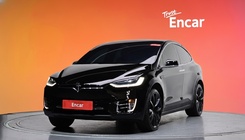 Tesla Model X 2019