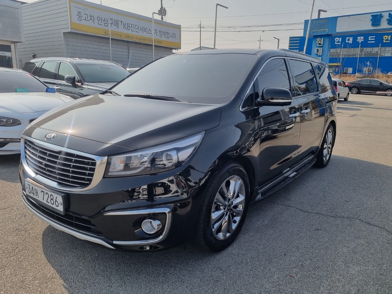 Kia Canival