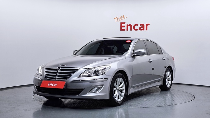 Hyundai Genesis 2012