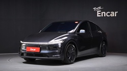 Tesla Model Y 2025
