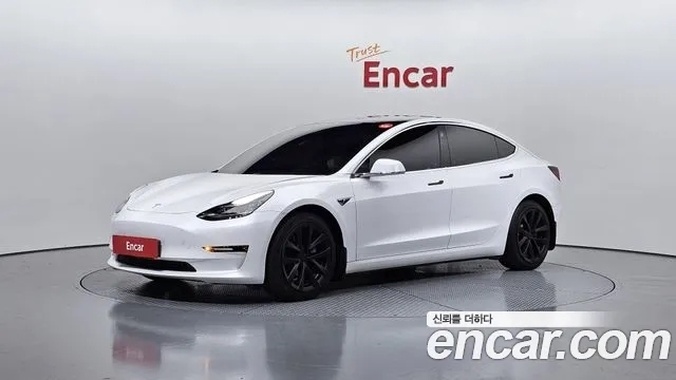 Tesla Model 3 2020