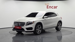 Mercedes-Benz GLA-Class 2015