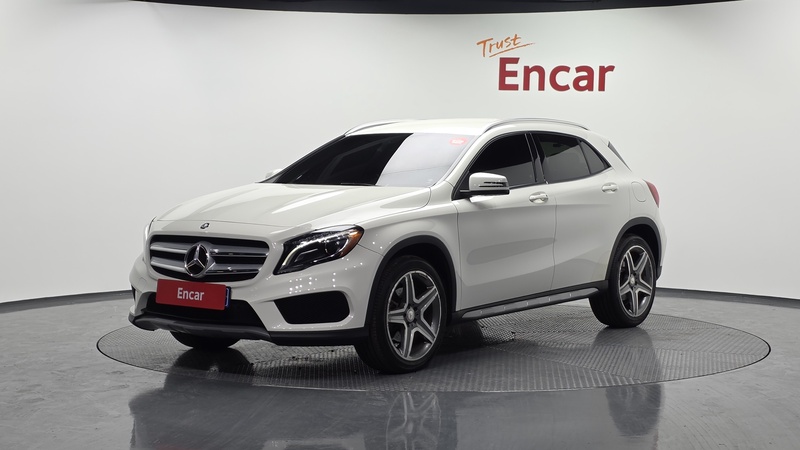 Mercedes-Benz GLA-Class