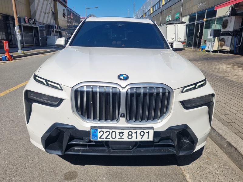 BMW X7