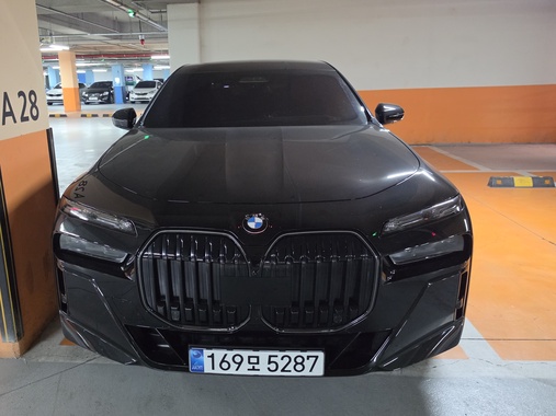 BMW 7 Series 2025