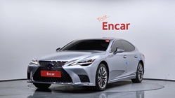 Lexus LS 2022