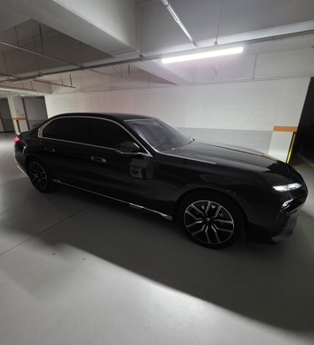 BMW 7 Series 2025