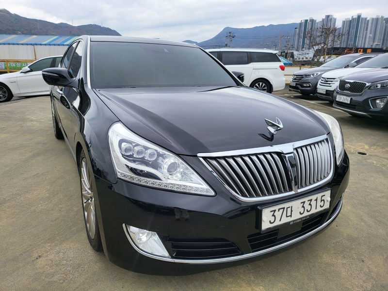 Hyundai Equus