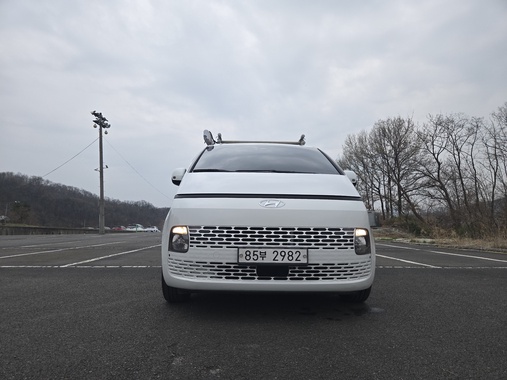 Hyundai Staria 2021