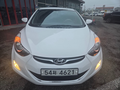 Hyundai Avante 2013