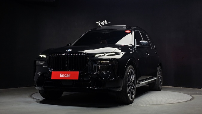 BMW X7 2025