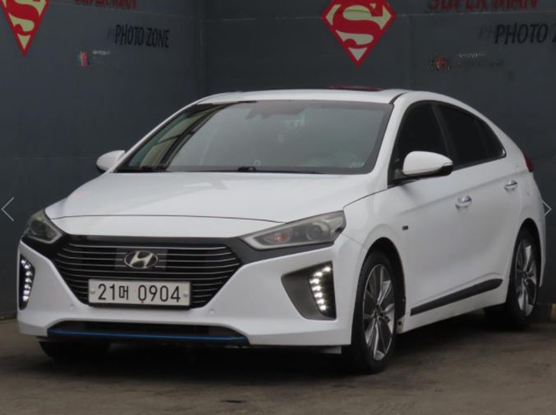 Hyundai Ioniq