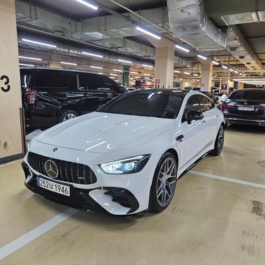Mercedes-Benz AMG GT 2023