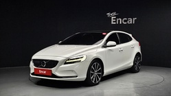 Volvo V40 2018