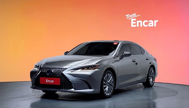 Lexus ES 2021