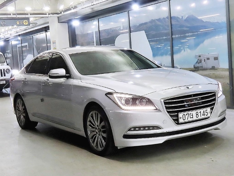 Hyundai Genesis