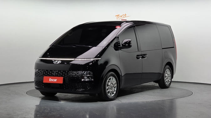 Hyundai Staria 2025