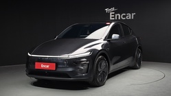 Tesla Model Y 2025