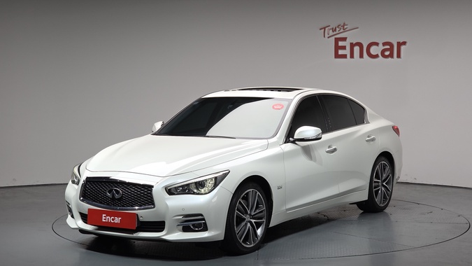 Infiniti Q50 2015