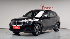 BMW iX1 2024
