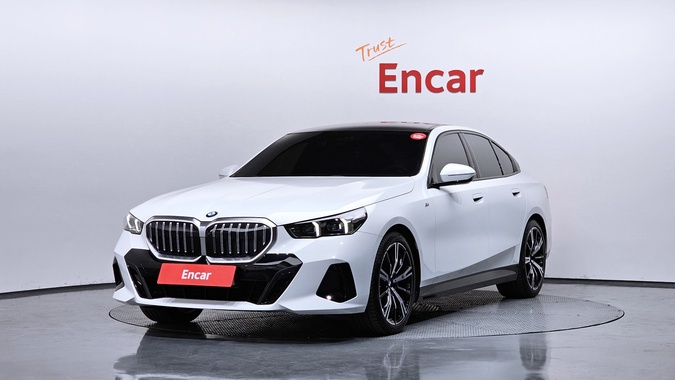 BMW 5 Series 2025