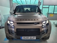 Land Rover Defender 2025