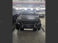 Lexus ES 2021