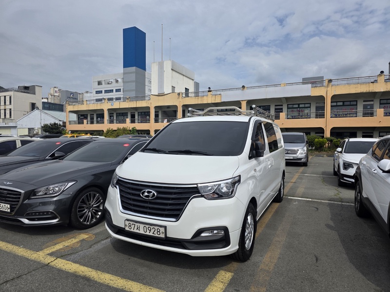 Hyundai Starex