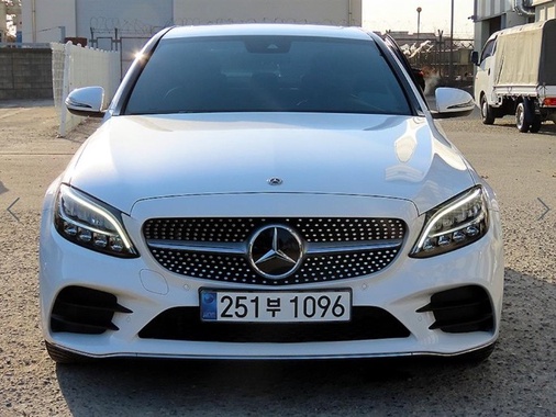 Mercedes-Benz C-Class 2019