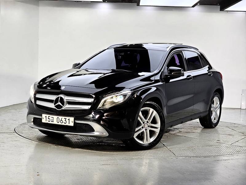 Mercedes-Benz GLA-Class