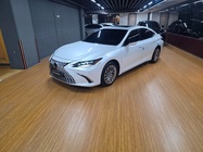 Lexus ES 2025