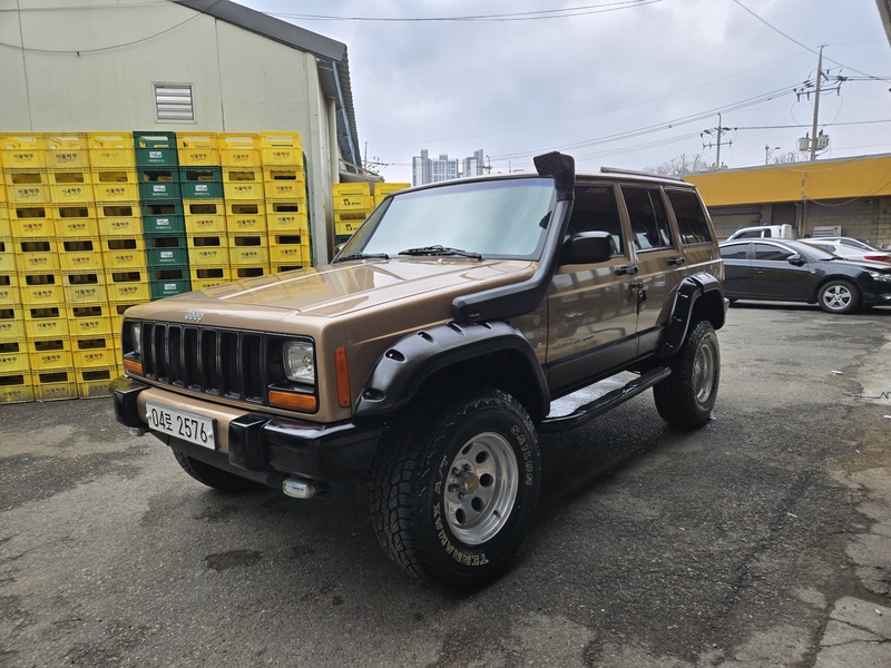 Jeep Cherokee