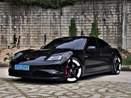 Porsche Taycan 2025
