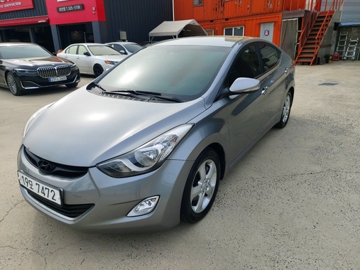 Hyundai Avante 2012
