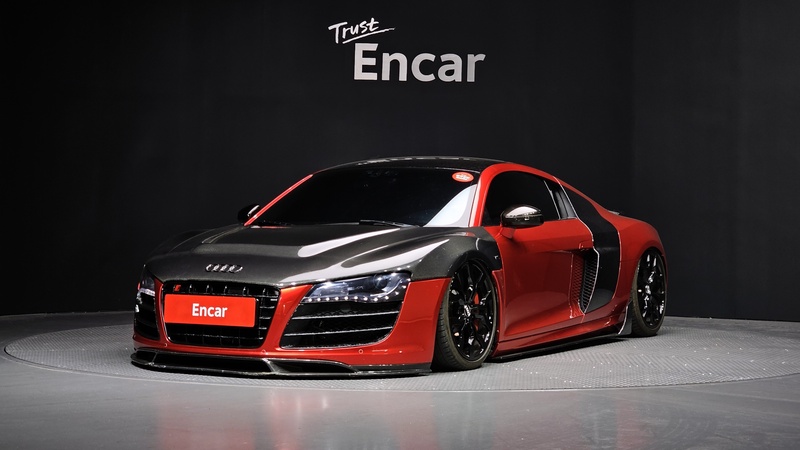 Audi R8
