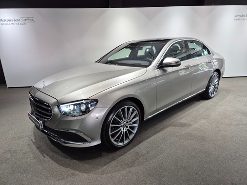 Mercedes-Benz E-Class 2023