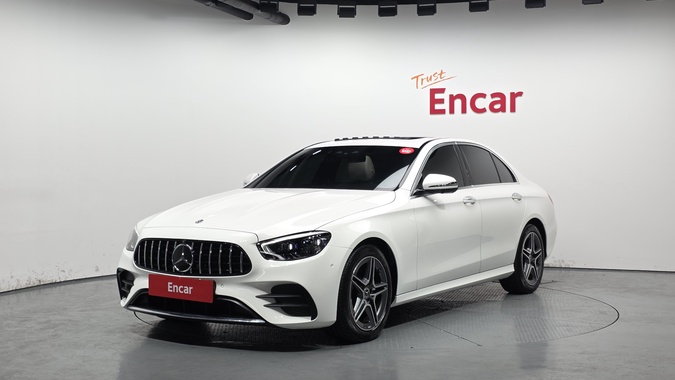 Mercedes-Benz E-Class 2023