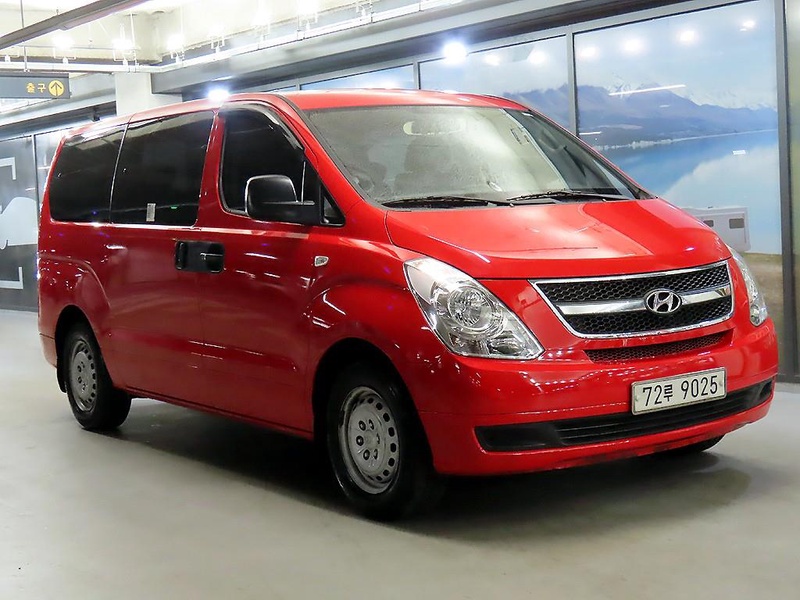 Hyundai Starex