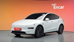 Tesla Model Y 2025