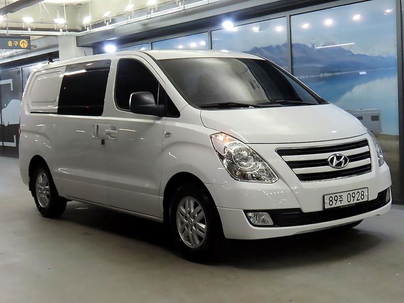 Hyundai Starex