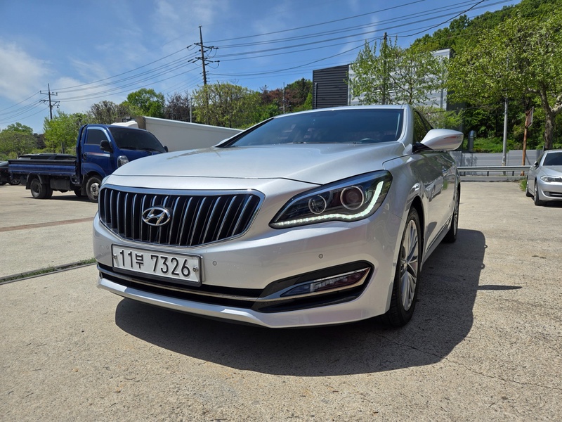 Hyundai Aslan