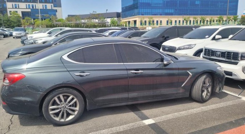 Genesis G70